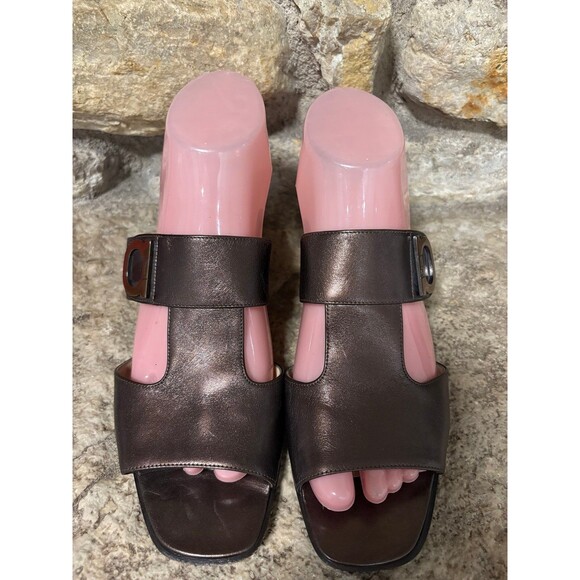 Salvatore Ferragamo Vintage Bronze T-Strap Buckle Square Heel Flats Sandals 8 - Picture 2 of 7